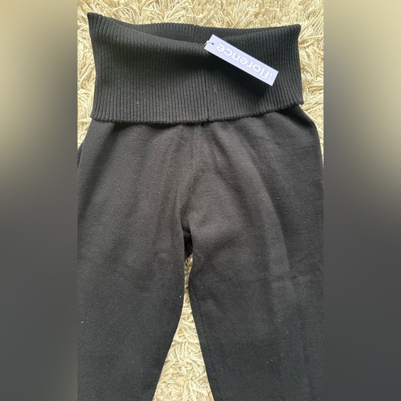 Wide Leg Foldover Pants - Picture 3 of 9